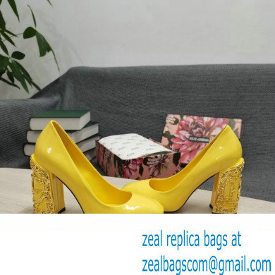 Dolce  &  Gabbana Logo Heel 10.5cm Patent leather Pumps Yellow 2022